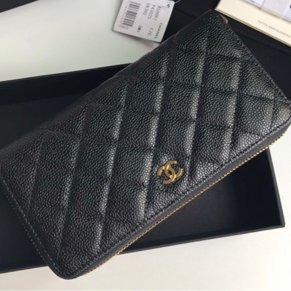 Chanel Caviar Zip Wallet in Gold Hardware